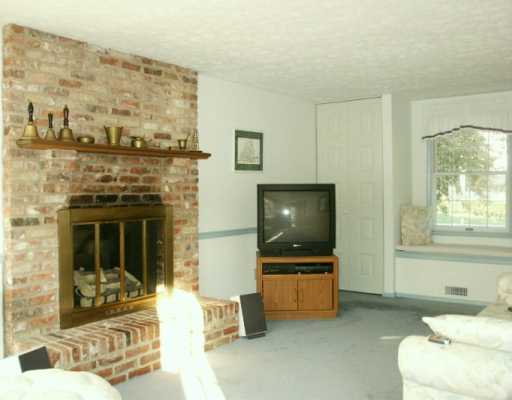 1008 Pheasant, Export, PA 15632 photo 6