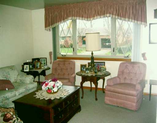629 Wayne Ave, Monaca, PA 15061 photo 2
