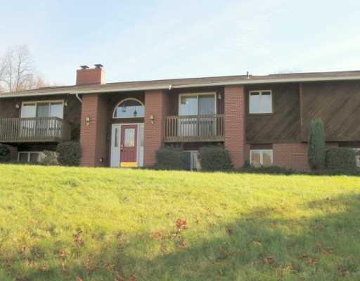 3551 Hilty Rd, Export, PA 15632 photo 1