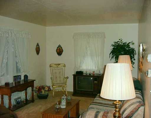 118 3rd Ave New Price, New Eagle, PA 15067 photo 3