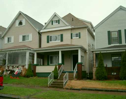 109 Lafayette St, Vandergrift, PA 15690 photo 1