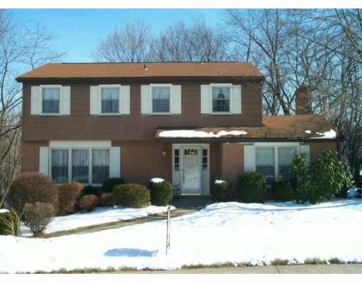 511 Arthur Dr, Coraopolis, PA 15108 photo 1