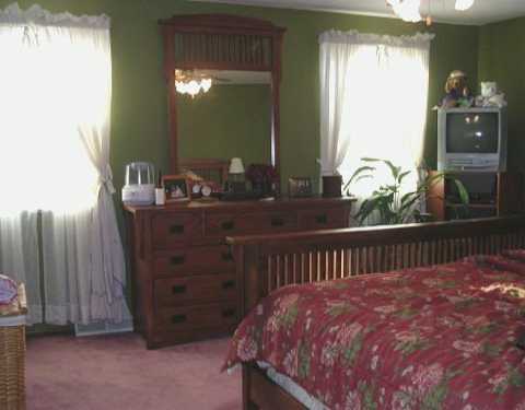 511 Arthur Dr, Coraopolis, PA 15108 photo 5