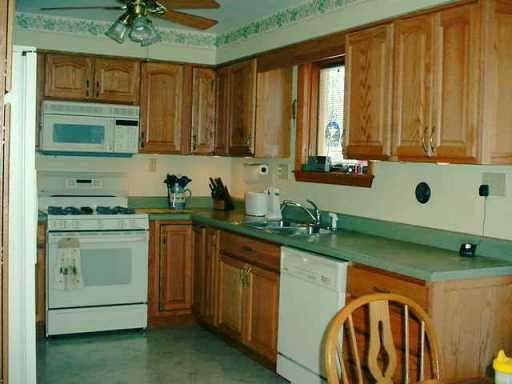 22 W Hillcrest, Eighty Four, PA 15330 photo 2