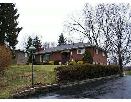 2259 Mitchell Dr, Irwin, PA 15642 photo 1