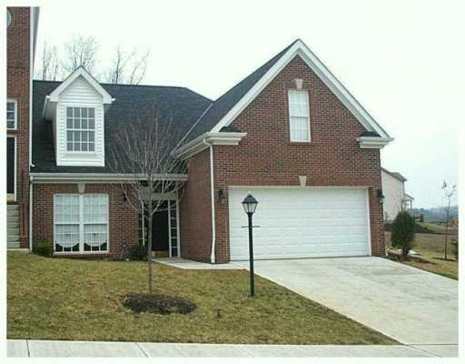 501 E Vanderbilt Dr, Mars, PA 16046 photo 1