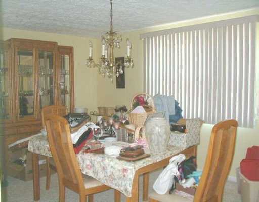 29 Scott Rd, Eighty Four, PA 15330 photo 3