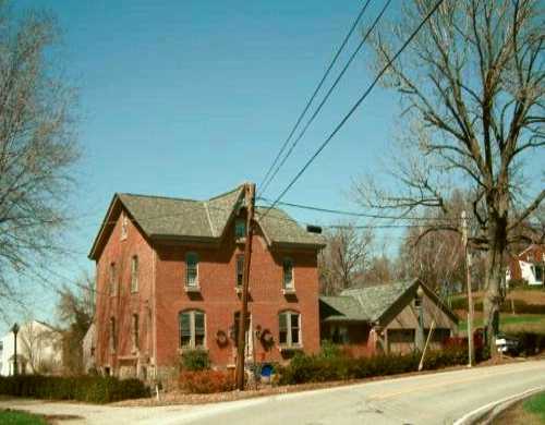 620 First St, Irwin, PA 15642 photo 1