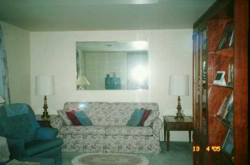 112 Windsor, Irwin, PA 15642 photo 4