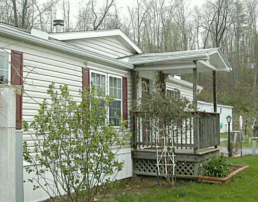 307 Evergreen Ct, Export, PA 15632 photo 8