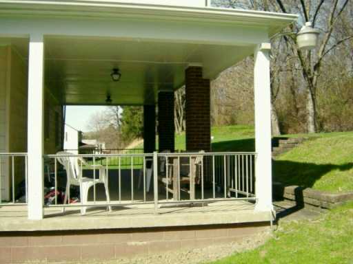 5237 Faulk Dr, Export, PA 15632 photo 2