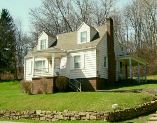 5237 Faulk Dr, Export, PA 15632 photo 1