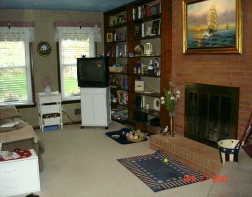 2377 Mt Vernon Ave, Export, PA 15632 photo 7