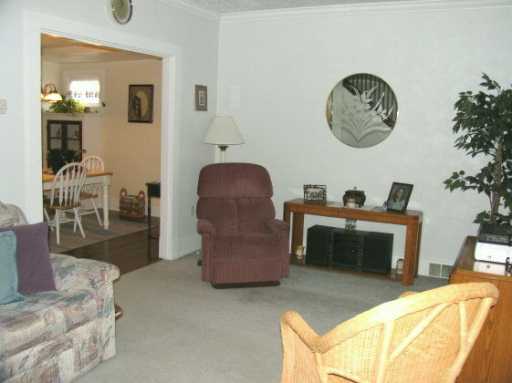 801 8th Ave, Irwin, PA 15642 photo 5