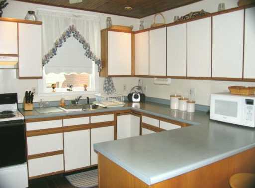 801 8th Ave, Irwin, PA 15642 photo 3