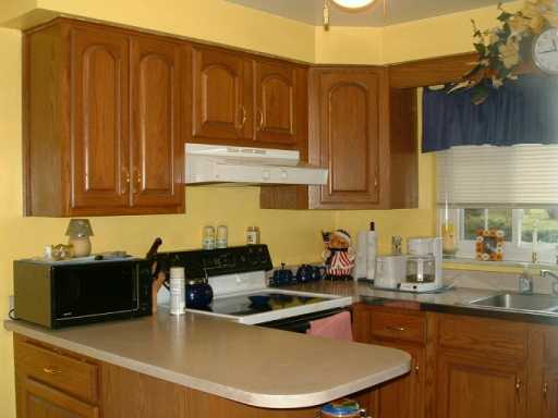 101 Sharp St, Clairton, PA 15025 photo 2