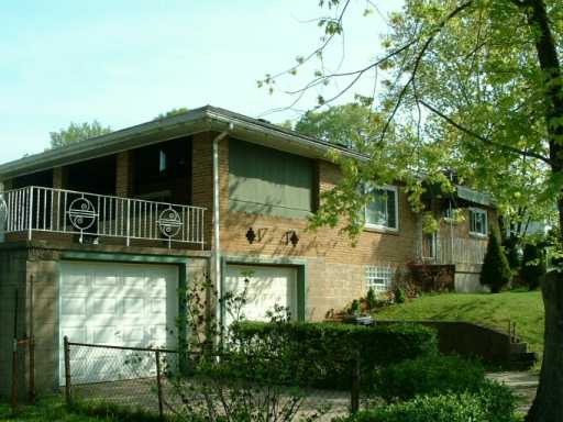 101 Sharp St, Clairton, PA 15025 photo 7