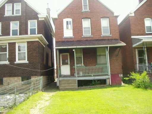 134 Fourth St, Braddock, PA 15104 photo 2