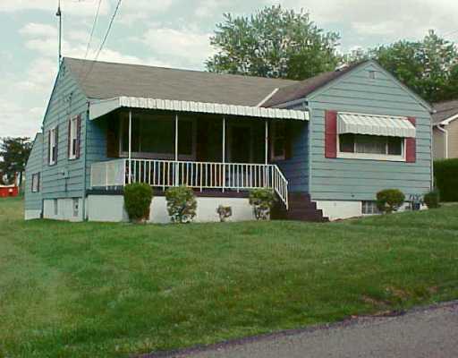 1253 Cascade Rd, Monaca, PA 15061 photo 1