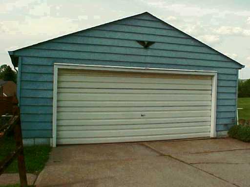 1253 Cascade Rd, Monaca, PA 15061 photo 3