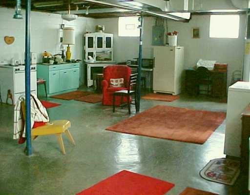 1253 Cascade Rd, Monaca, PA 15061 photo 8