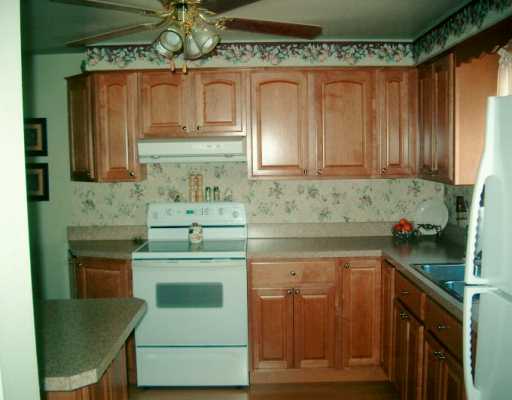 5 Biscayne Dr, Slovan, PA 15078 photo 8
