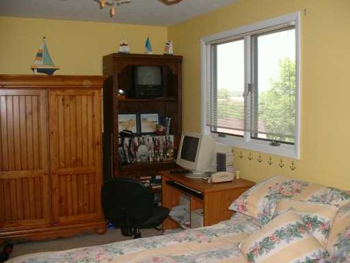 133 Mac Arthur Rd, Clairton, PA 15025 photo 8