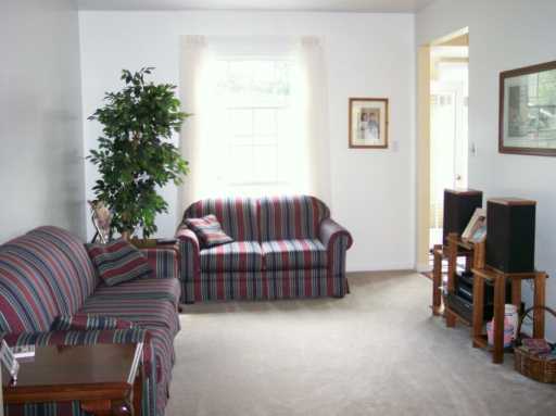 112 Pine Nut, Eighty Four, PA 15330 photo 5