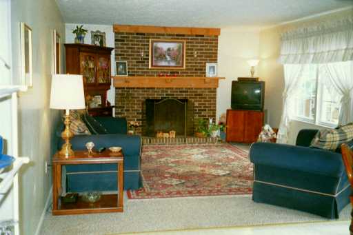739 Venango Ave, Pittsburgh, PA 15209 photo 6