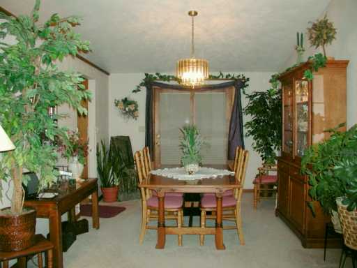 1 Evelyn Ct, Irwin, PA 15642 photo 4
