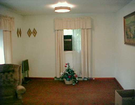 414 Main St, New Eagle, PA 15067 photo 2