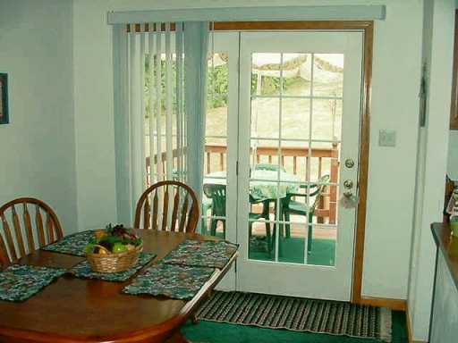 23 Emery Rd, Eighty Four, PA 15330 photo 3