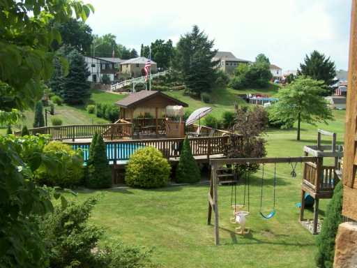1242 Eckert, Monaca, PA 15061 photo 5