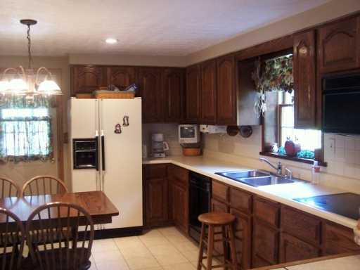 1242 Eckert, Monaca, PA 15061 photo 4