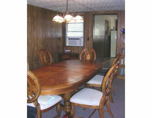 5426 Carnegie St, Pittsburgh, PA 15201 photo 4