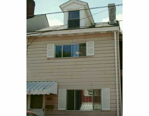 5426 Carnegie St, Pittsburgh, PA 15201 photo 1