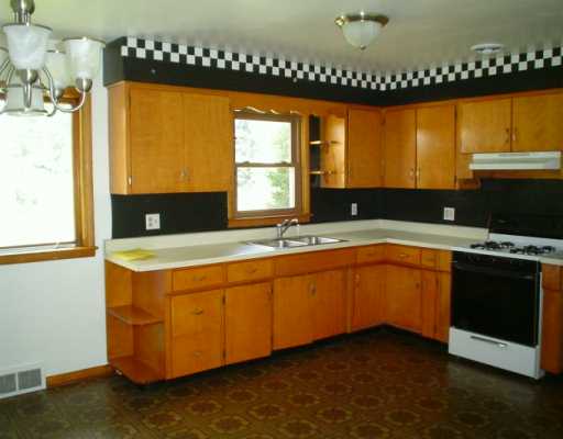 336 Champlain, Hermitage, PA 16148 photo 4