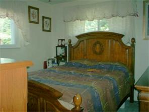13584 Ormsby Dr, Irwin, PA 15642 photo 7