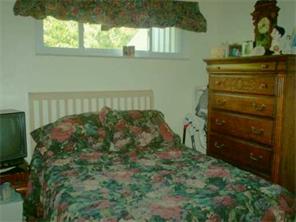 13584 Ormsby Dr, Irwin, PA 15642 photo 6