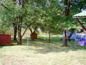 13584 Ormsby Dr, Irwin, PA 15642 photo 2
