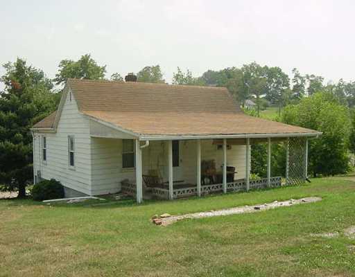 819 Maple Ave, New Eagle, PA 15067 photo 1