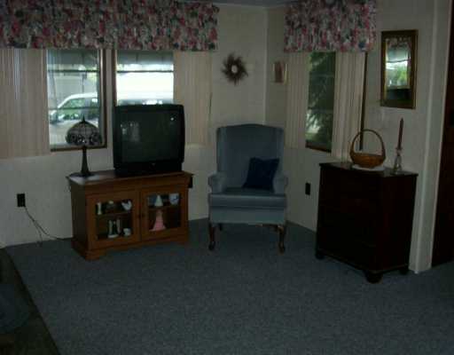 46 Crestview Ests, New Eagle, PA 15067 photo 6