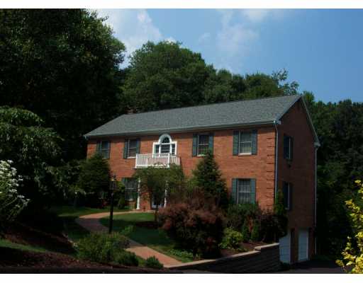 2784 Walker Ct, Export, PA 15632 photo 1