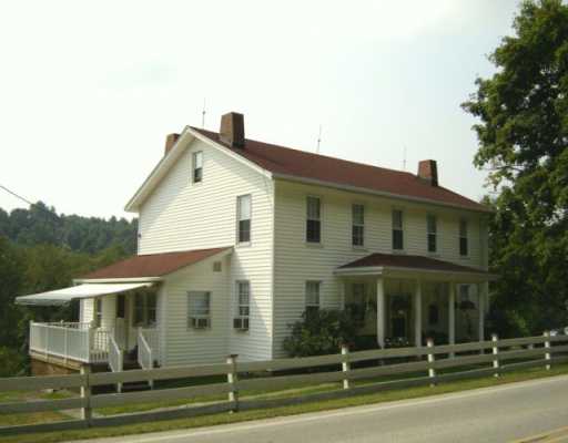148 Story Rd, Export, PA 15632 photo 1
