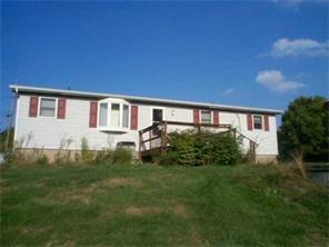 2384 Sunset Dr, Irwin, PA 15642 photo 2