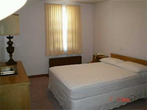 1303 Grant St, Braddock, PA 15104 photo 6