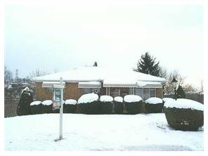 14234 Roberta Dr, Irwin, PA 15642 photo 1