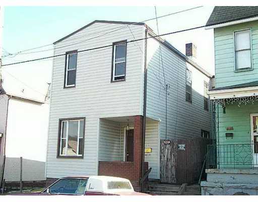 612 Fourth St, Braddock, PA 15104 photo 1