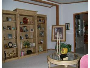 119 Eagle Pt, New Eagle, PA 15067 photo 6