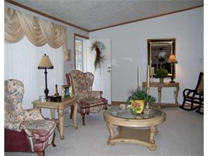 119 Eagle Pt, New Eagle, PA 15067 photo 5